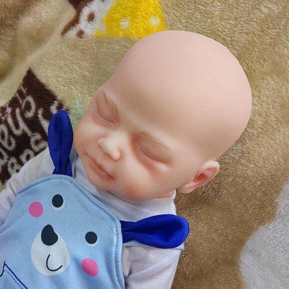 18 inch Full Body Platinum Silicone Bald Baby Dolls Sleeping Closed Mouth Boy - Picture 3 of 6